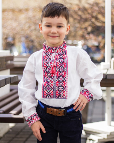 Дитяча вишиванка для хлопчика біла з червоно чорною вишивкою геометричний орнамент довгий рукав святкова
