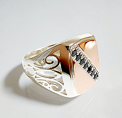 Срібна печатка з золотими накладками