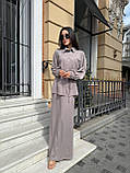 Сіро-бежевий жіночий костюм із віскозного льону: сорочка та спідниця максі, фото 3