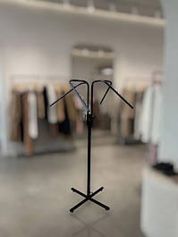 Стійки вішала форми спіраль,краб, округ для одягу