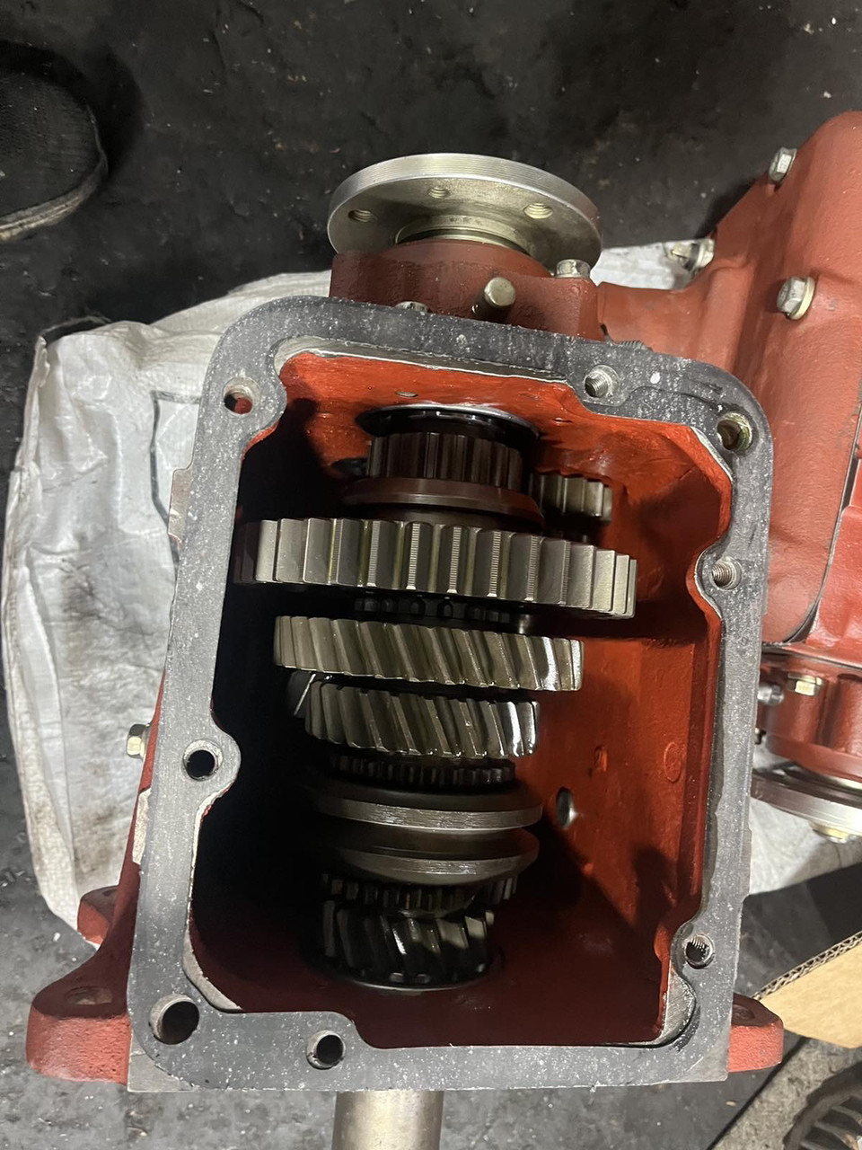 Коробка Газ 53 нова