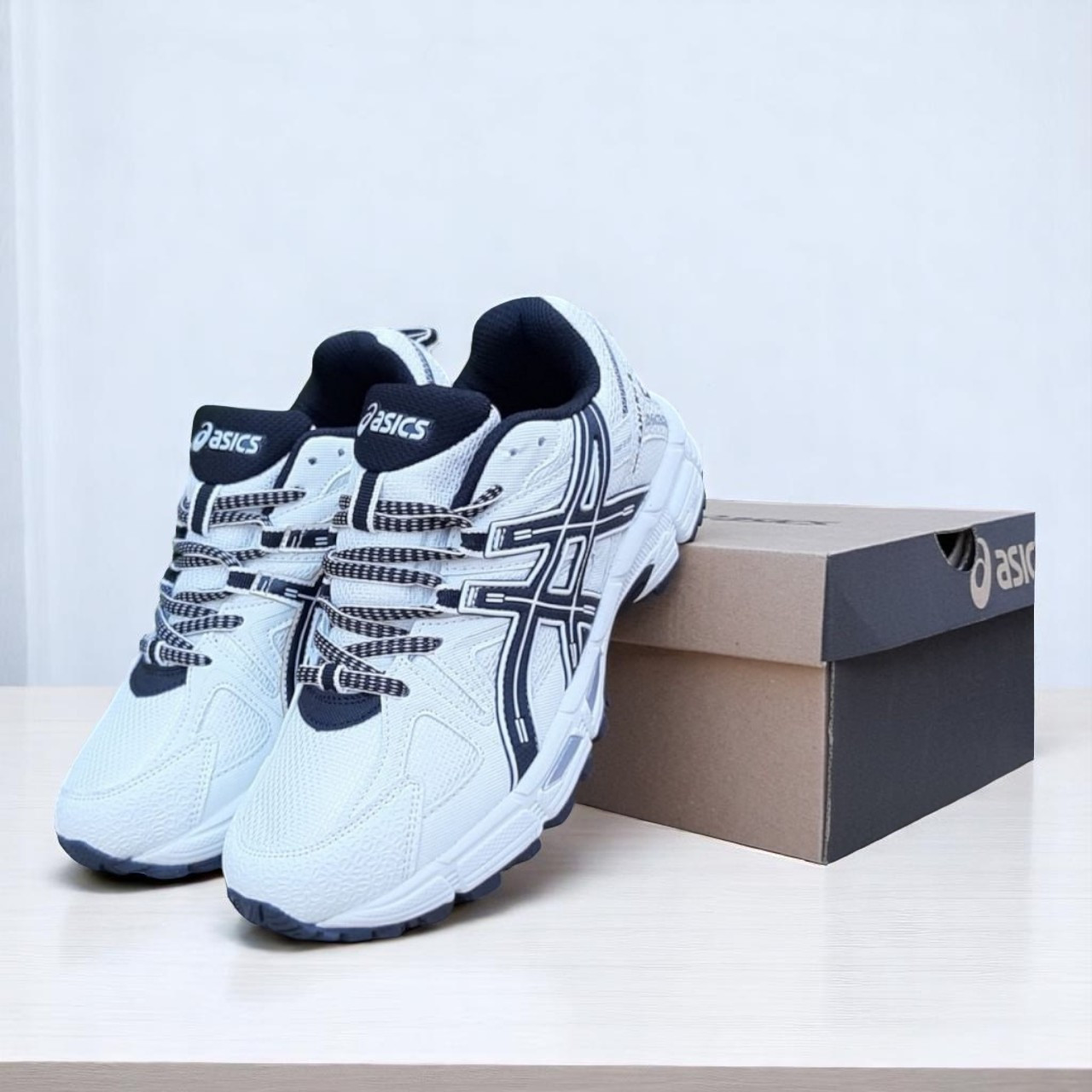 Жіночі кросівки Asics Gel Kahana 8 весна-осінь повсякденні (білі з чорним). Живе фото, фото 1