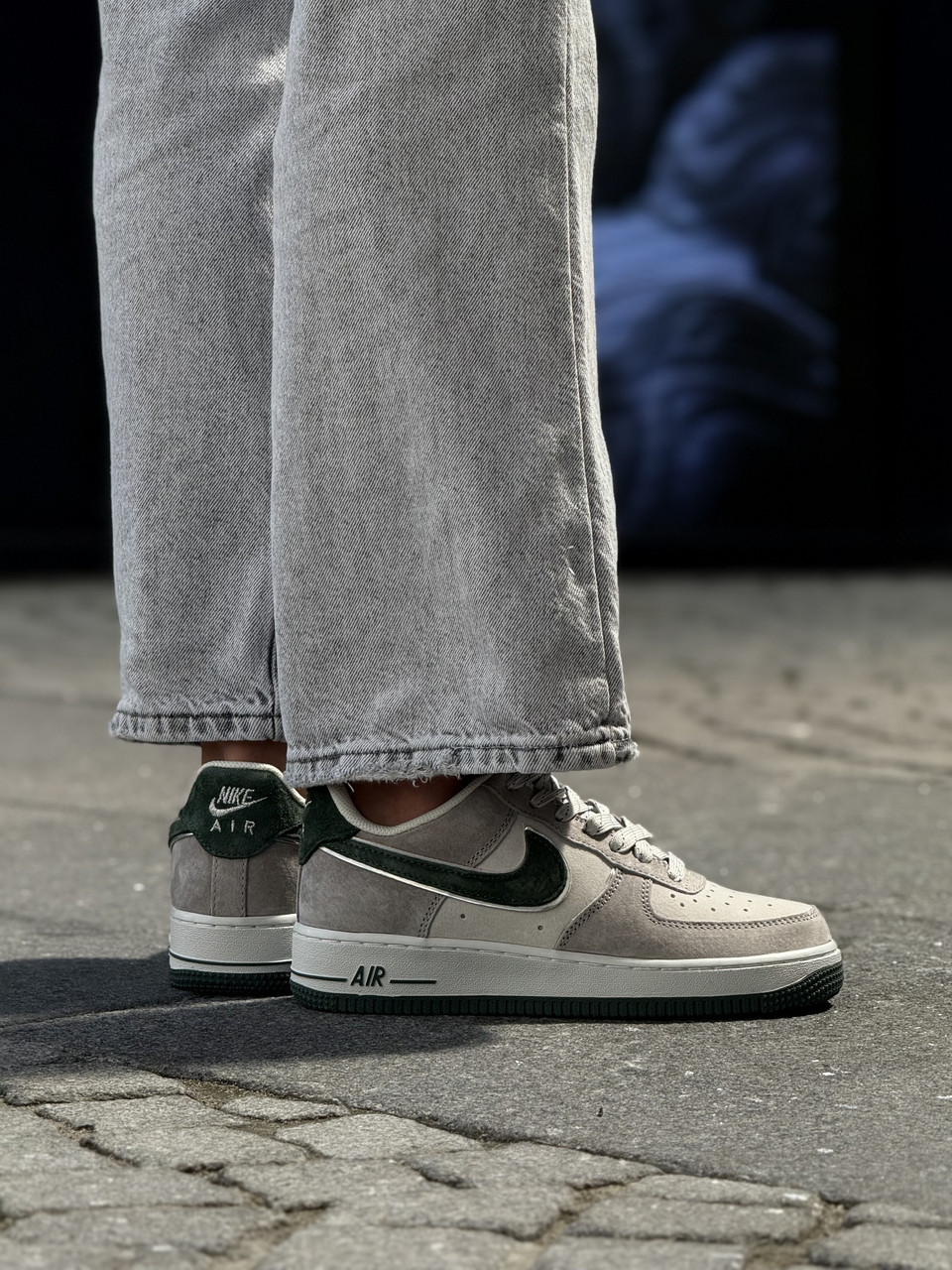 Кросівки жіночі Akira x Nike Air Force 1 07 Low "Suede Grey Green" / DF3966-723