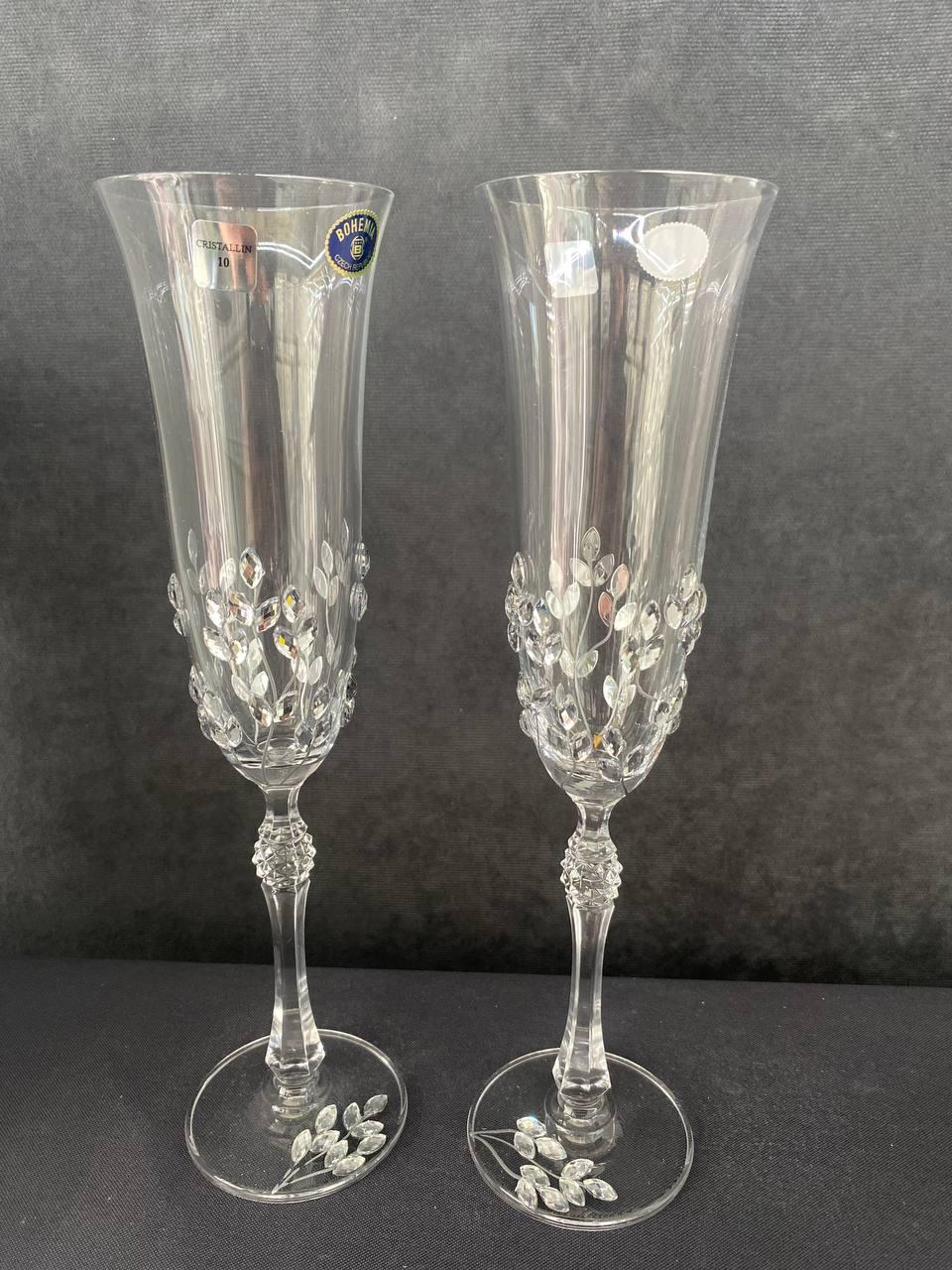 Весільні келихи зі стразами Bohemia Crystalite 2 шт Келихи на весілля Кришталевий келих нареченого і нареченої