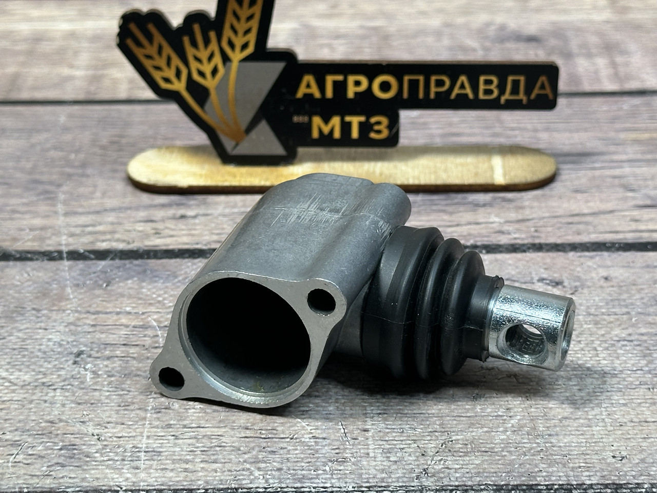Кришка передня розподільника Badestnost