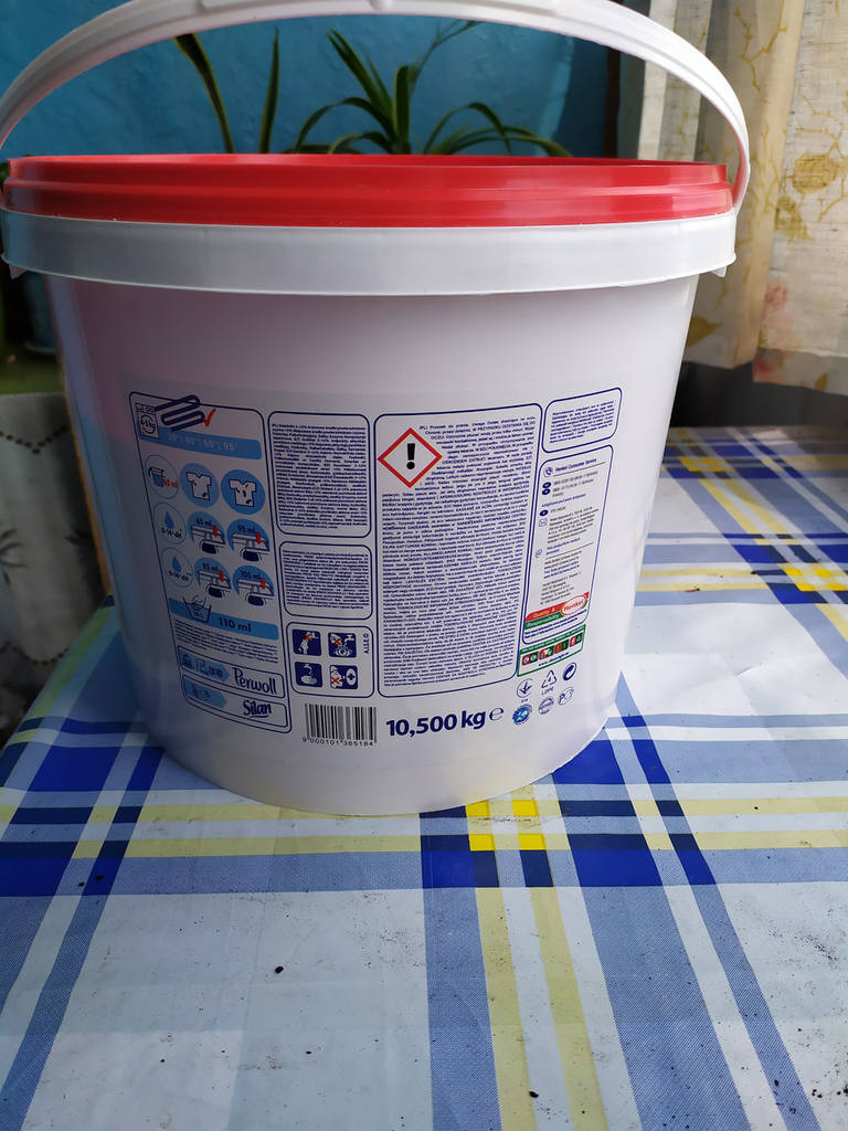 Пральний порошок автомат та ручне прання UNIVERSAL 10,500 КГ 165 прань - фото покупців 2