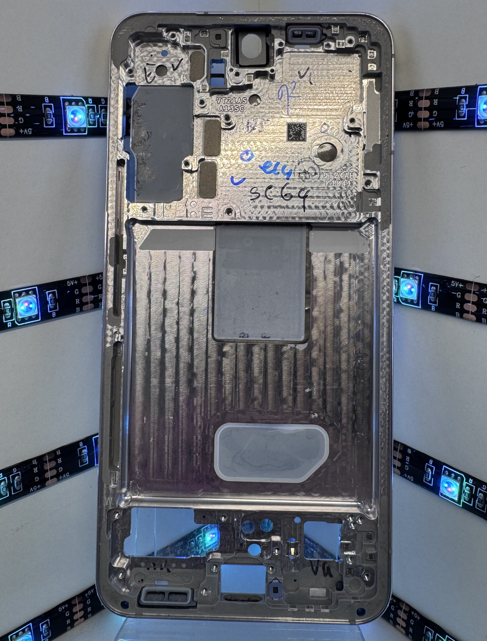 Рамка дисплея (середня частина) Samsung S22 (S901) Silver