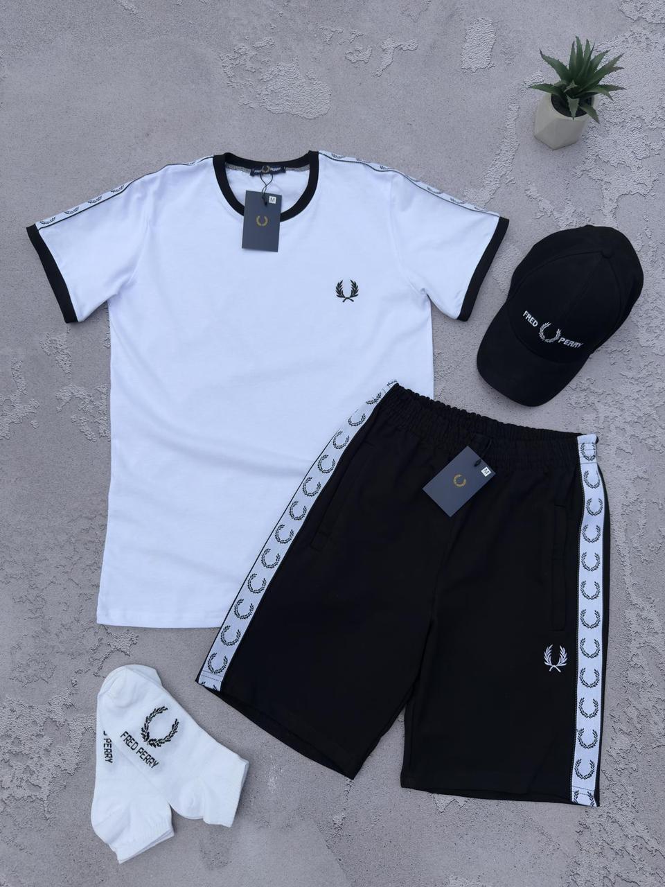 Чоловічий літній костюм Fred Perry Футболка + Шорти + Кепка білий з чорним Комплект Фред Перрі на літо