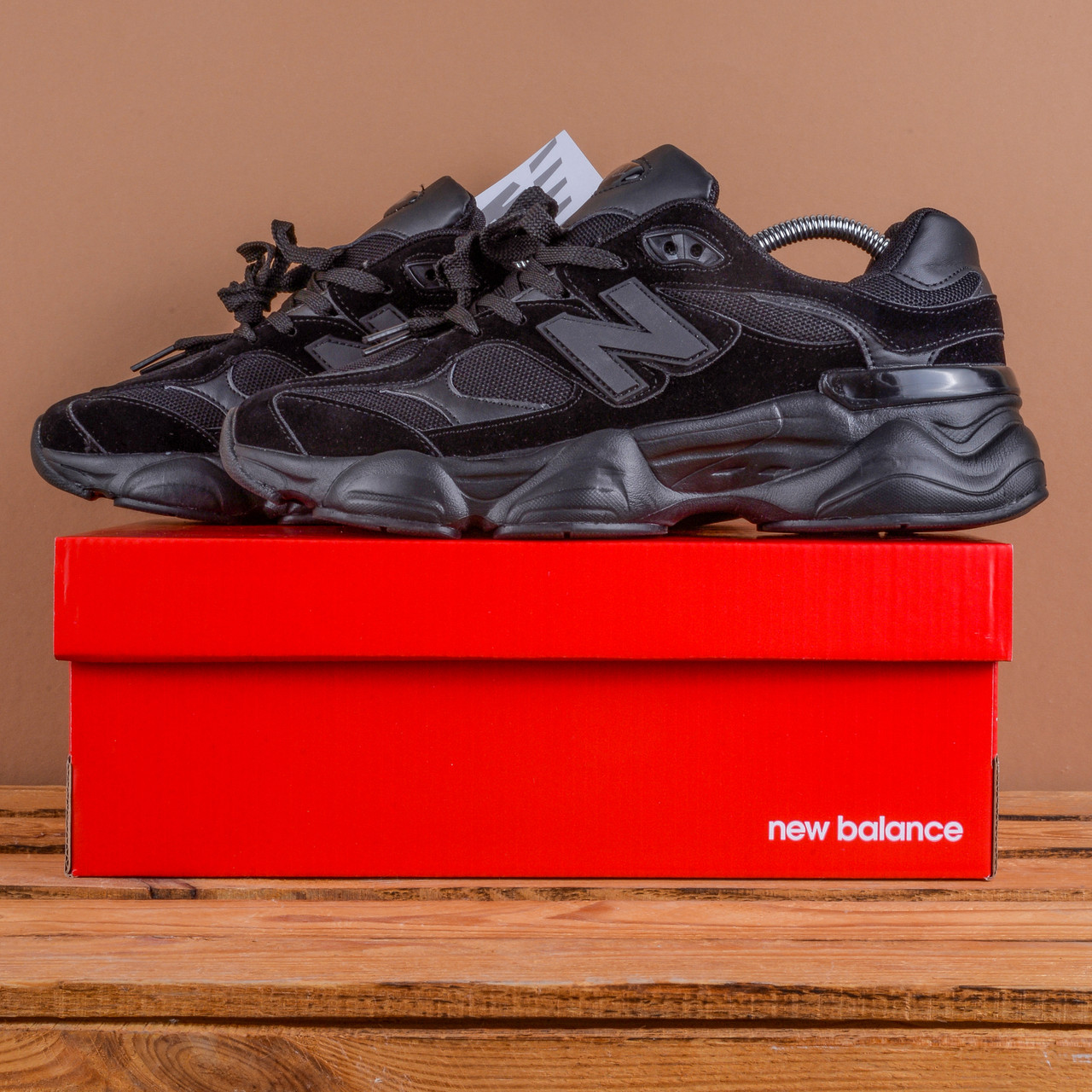 Кросівки New Balance 9060 повністю чорні