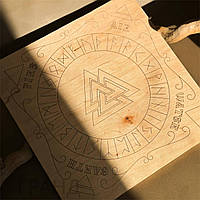 Рунический алтарь из дерева на английском языке 35018