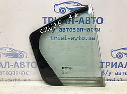 Скло дверцят задньої правої (форточка) Chevrolet Cruze J300 1.8 F18D4 2009 (б/у)