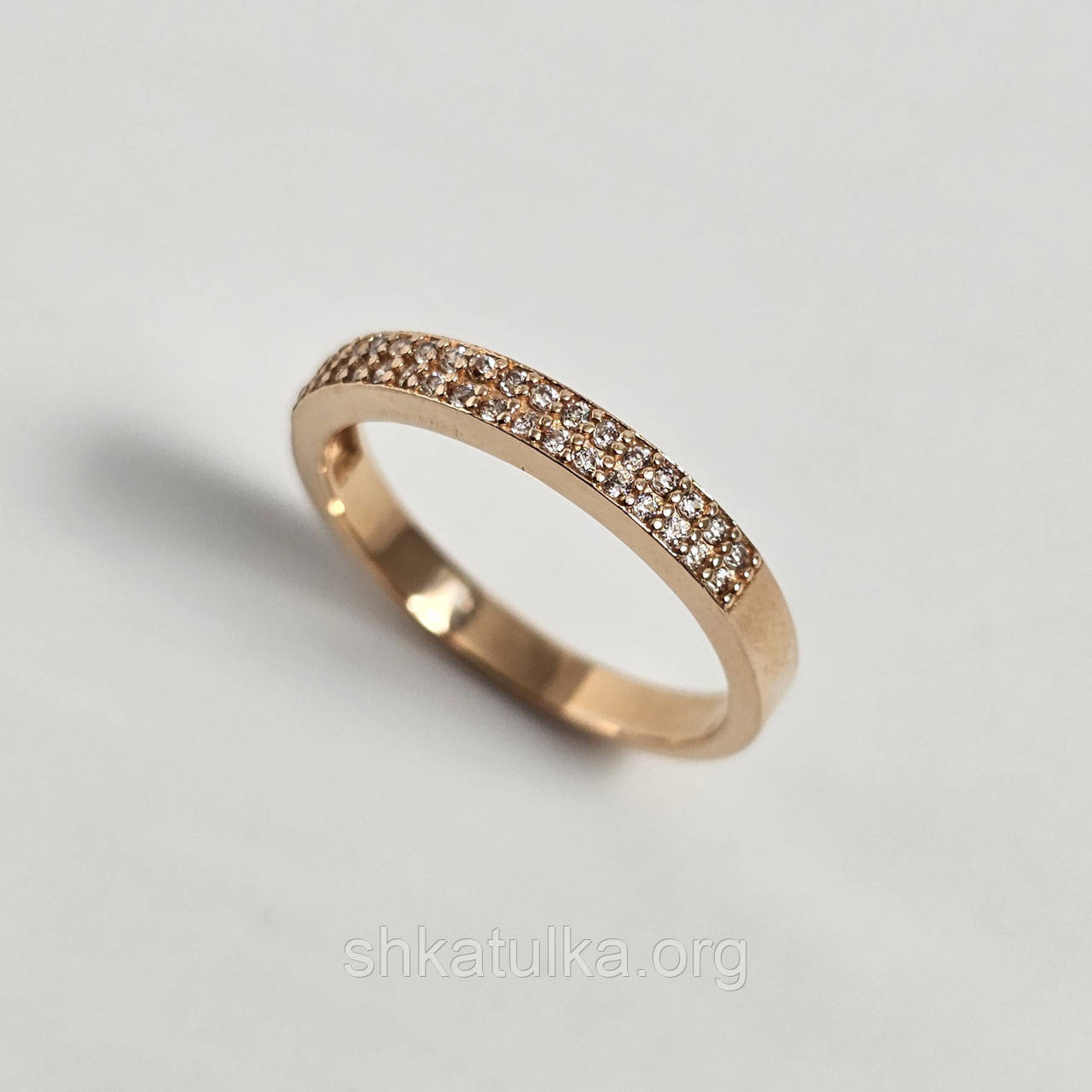 Каблучка золота з доріжками з білих круглих фіанітів, фото 1