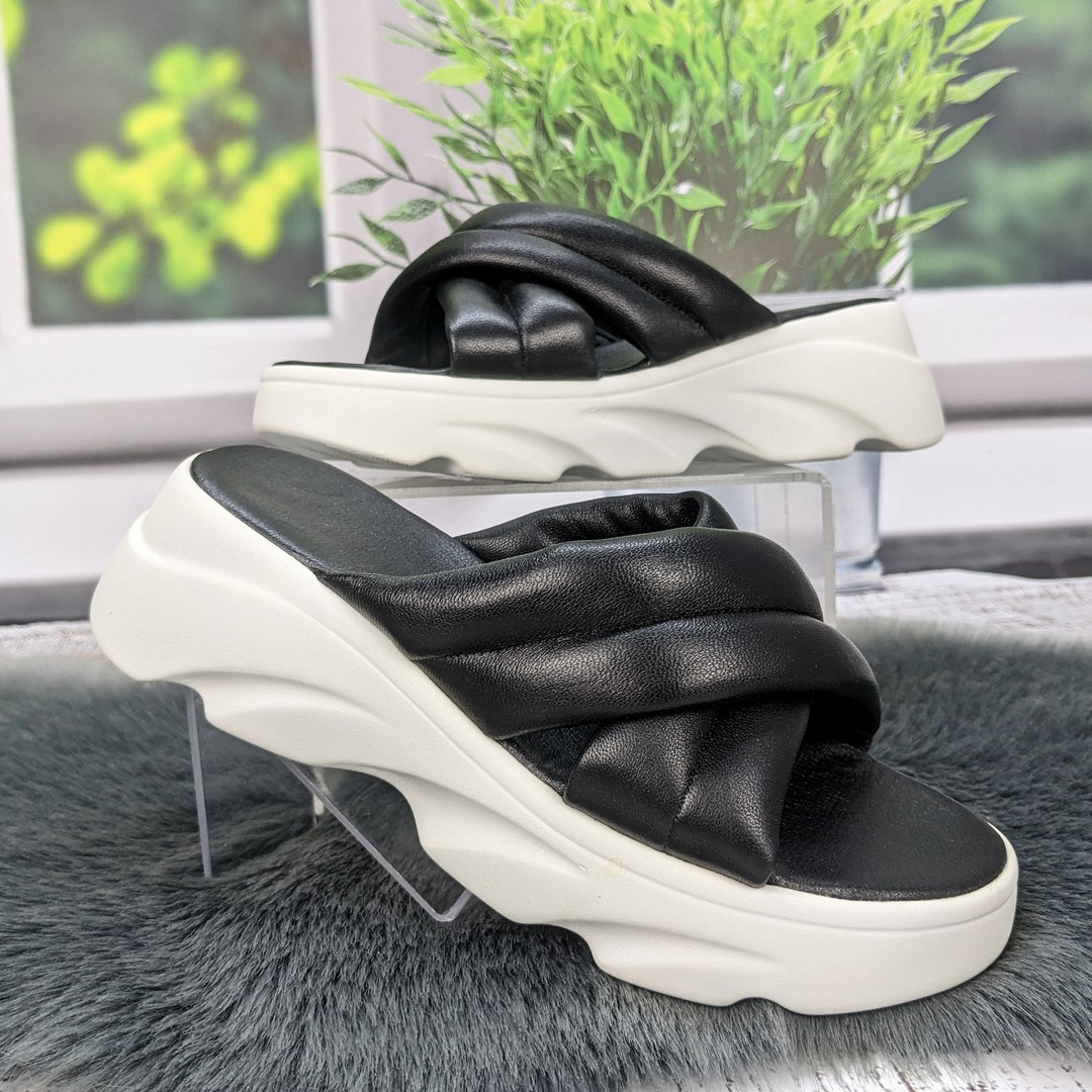 Шльопанці жіночі A.Dama чорні шкіряні на білій платформі 4891, фото 1
