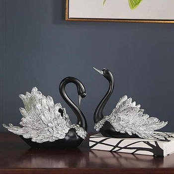 Статуетки "Лебеді"