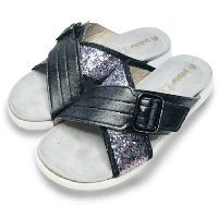 Жіночі шльопанці з плетінням та металевими пряжками, літні сланці на низькому ходу та з анатомічною устілкою