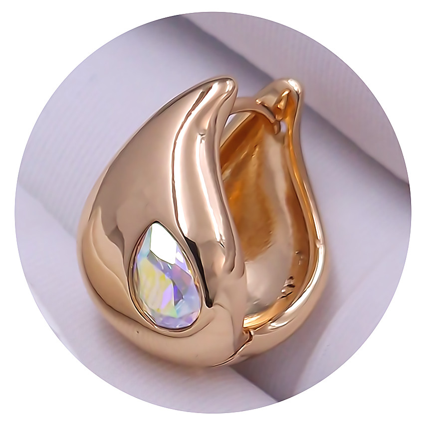Сережки XР. Позолота 18К. Камені: Swarovski бензинового кольору. Довжина: 16 мм. Ширина: 10 мм.