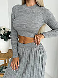 Костюм трикотаж жіночий спідниця плісирована в підлогу та укорочений лонгслів 42-46, фото 4