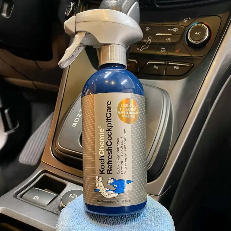 Молочко для догляду за пластиком Refresh Cockpit Care, Koch Chemie, фото 1