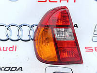 Задній лівий ліхтар Renault Symbol 2001-2008 7700433751