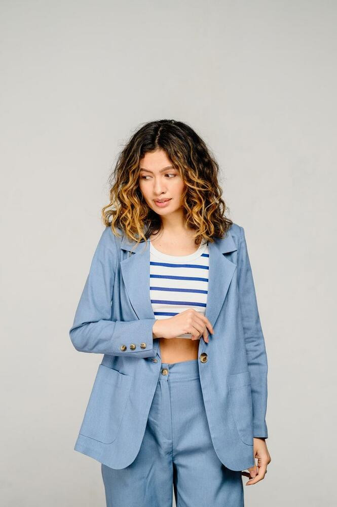 Піджак жіночий оверсайз з ґудзиками лляний блакитний Modna KAZKA MKAZ6035-3, фото 1