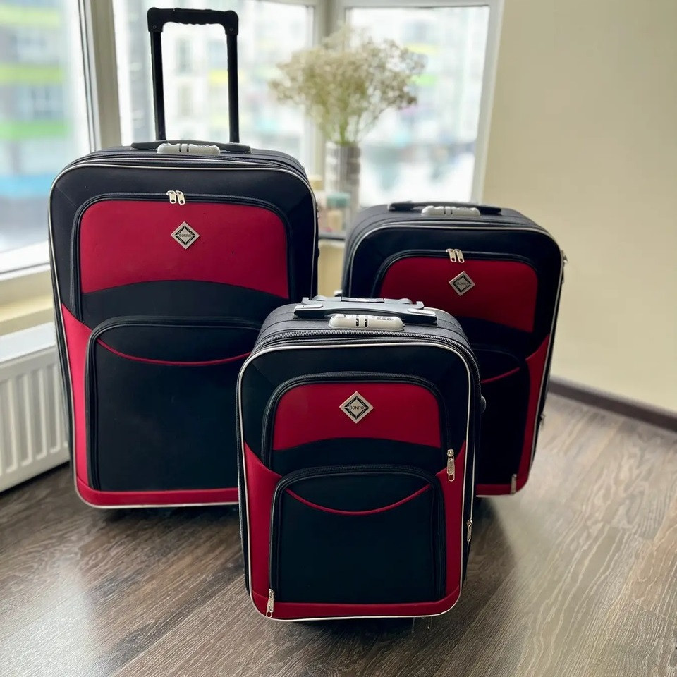 Набір валіз Bonro Style 3 шт текстильні дорожні на колесах чорно-вишневий 10010308