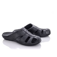 Тапки чоловічі матеріал гума розмір 41-45 колір показаний на зображенні в пакованні від 6 шт.