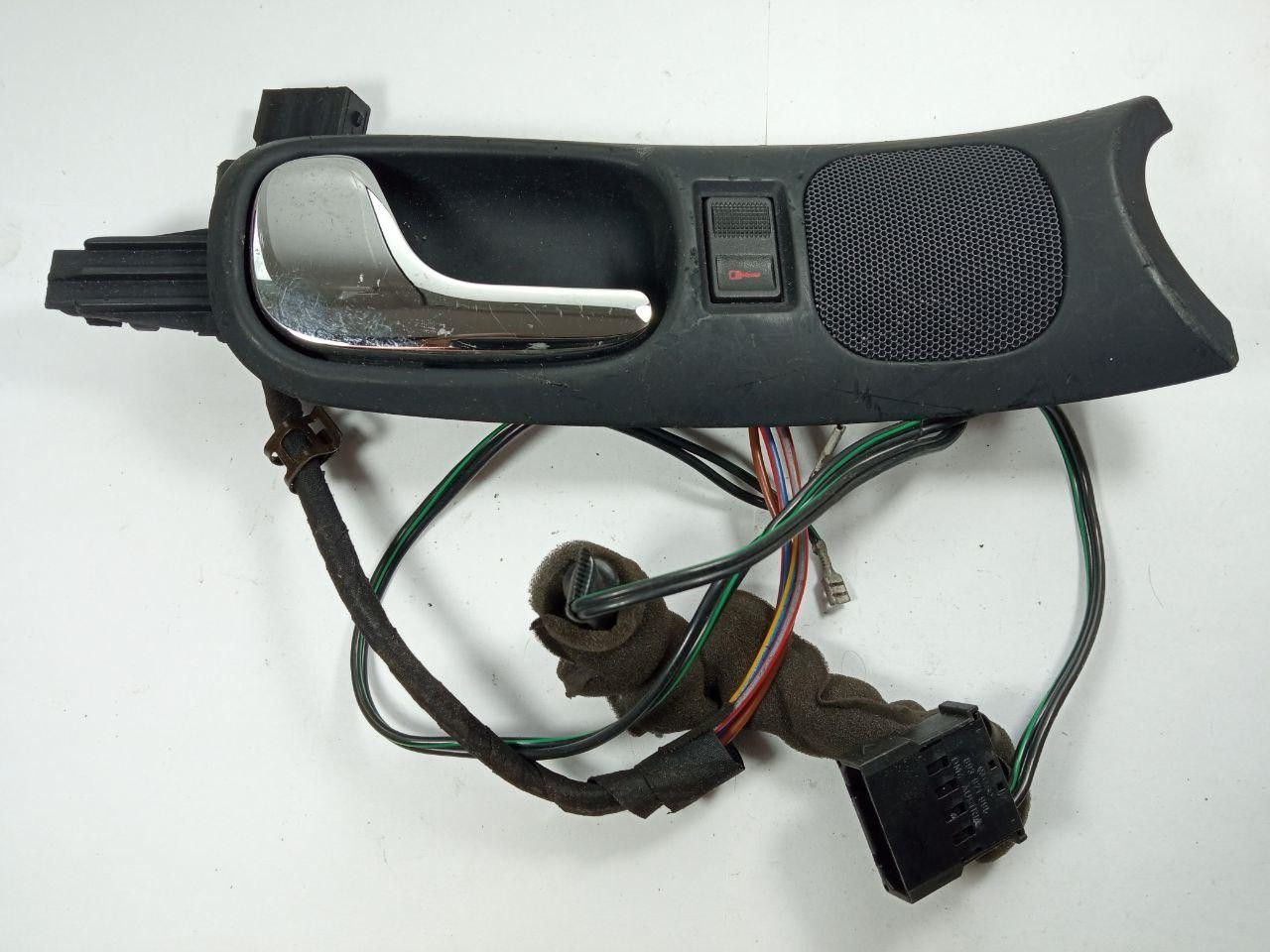 Ручка дверей Audi A4 8D1 837 019 / 8L1837019 / POS 2L / POS2L