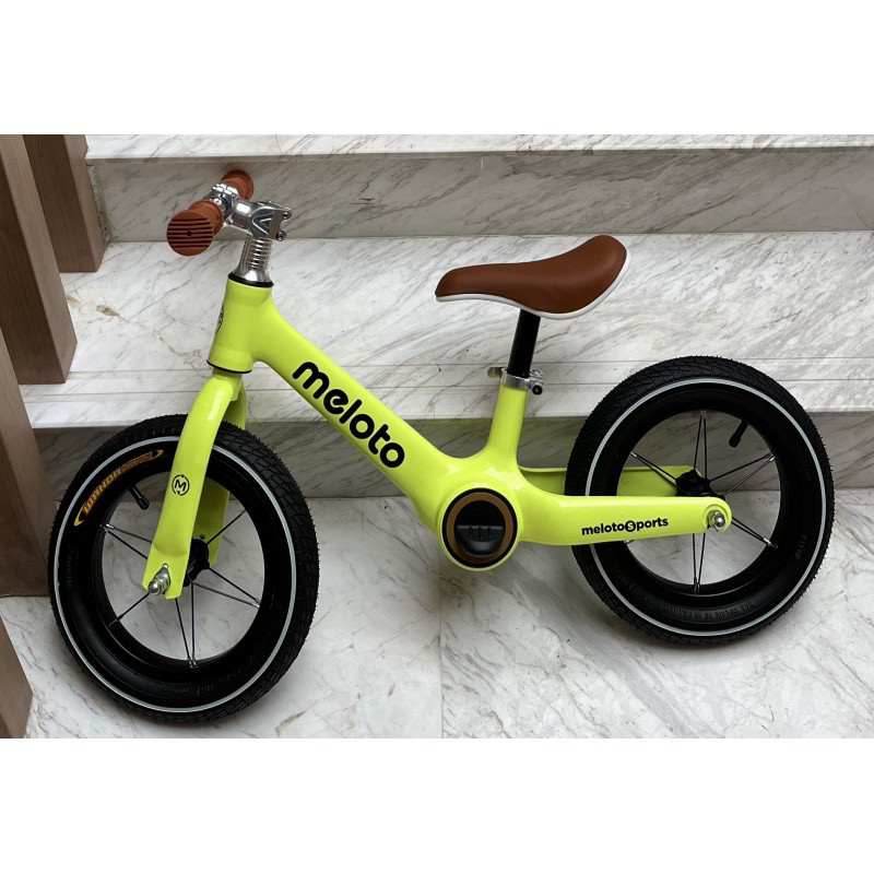 Біговел дитячий MBB 1048-2 на 12 дюймів, магнієва рама, салатовий, фото 1