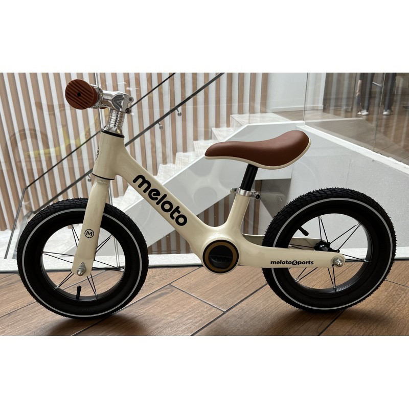 Біговел дитячий MBB 1048-4 на 12 дюймів, магнієва рама, бежевий, фото 1