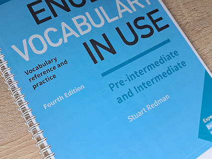 English Vocabulary in Use: Pre-Intermediate and Intermediate