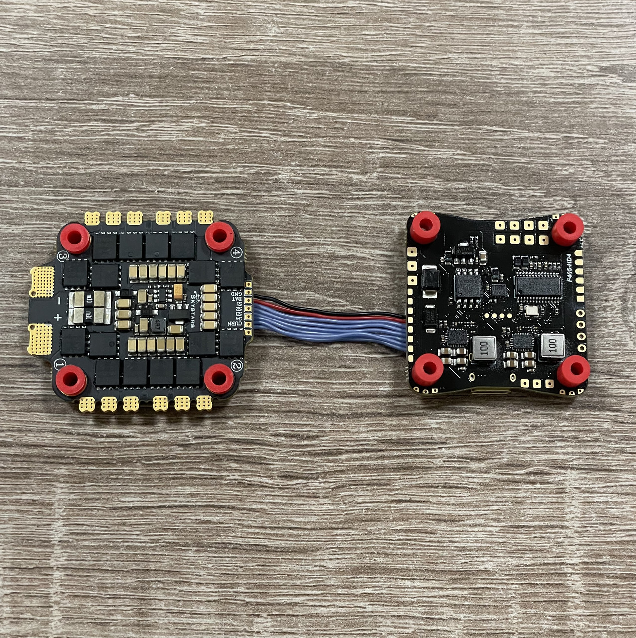 Стек польотний контролер+регулятор моторів Skystars F405 HD4 3-6S 30X30 + 50A ESC KO50 BLHeli_32, для FPV дронів