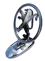 Емблема приціл на капот Peugeot Хром на скотчі (сплав)