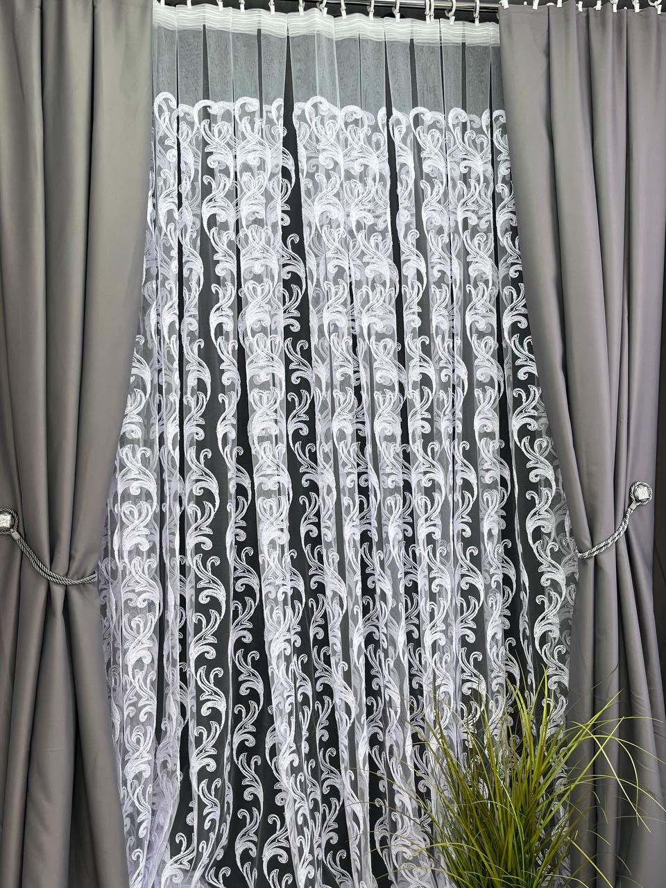 Тюль фатинова корд висотою 2,8 м. біла