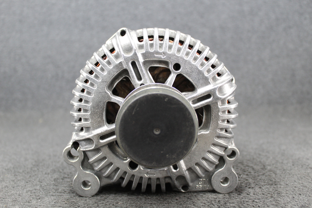 Генератор VW Passat B6 2.0TDI TG17C019 021903026L, фото 1