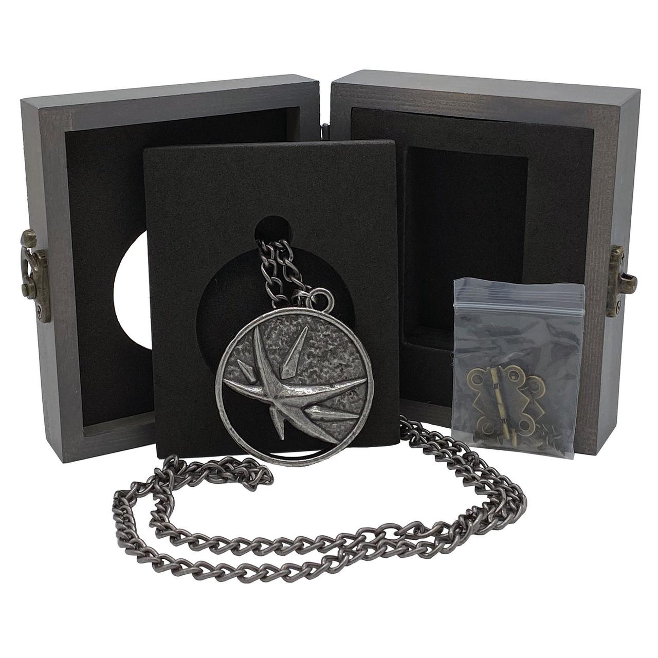 Медальйон WITCHER Netflix Yennefer Medallion Necklace (Відьмак), фото 1