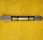 Вал поворотний шліцьовий навіс ЮМЗ під 2 гідроциліндри