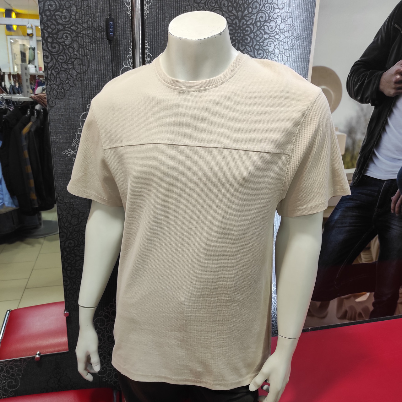 Базова чоловіча футболка однотонна беж оверсайз, фото 1