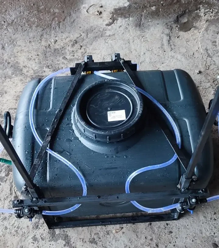 Штанговий обприскувач 125L PRO ORIGINAL на мінітрактор (3т, 12В, 20л/хв, 10 форсунок, регулюється по висоті)