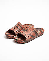 Чоловічі шльопанці Crocs Classic Marbled Slide 211211-2EW Coffee Multi коричневі, фото 5