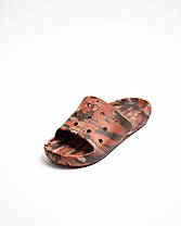 Чоловічі шльопанці Crocs Classic Marbled Slide 211211-2EW Coffee Multi коричневі, фото 4