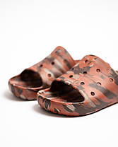 Чоловічі шльопанці Crocs Classic Marbled Slide 211211-2EW Coffee Multi коричневі, фото 3