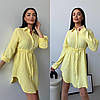 Жіноча літня сукня-сорочка з бічними розрізами та кокеткою на шнурку жовтого кольору з комфортного мусліну, фото 2