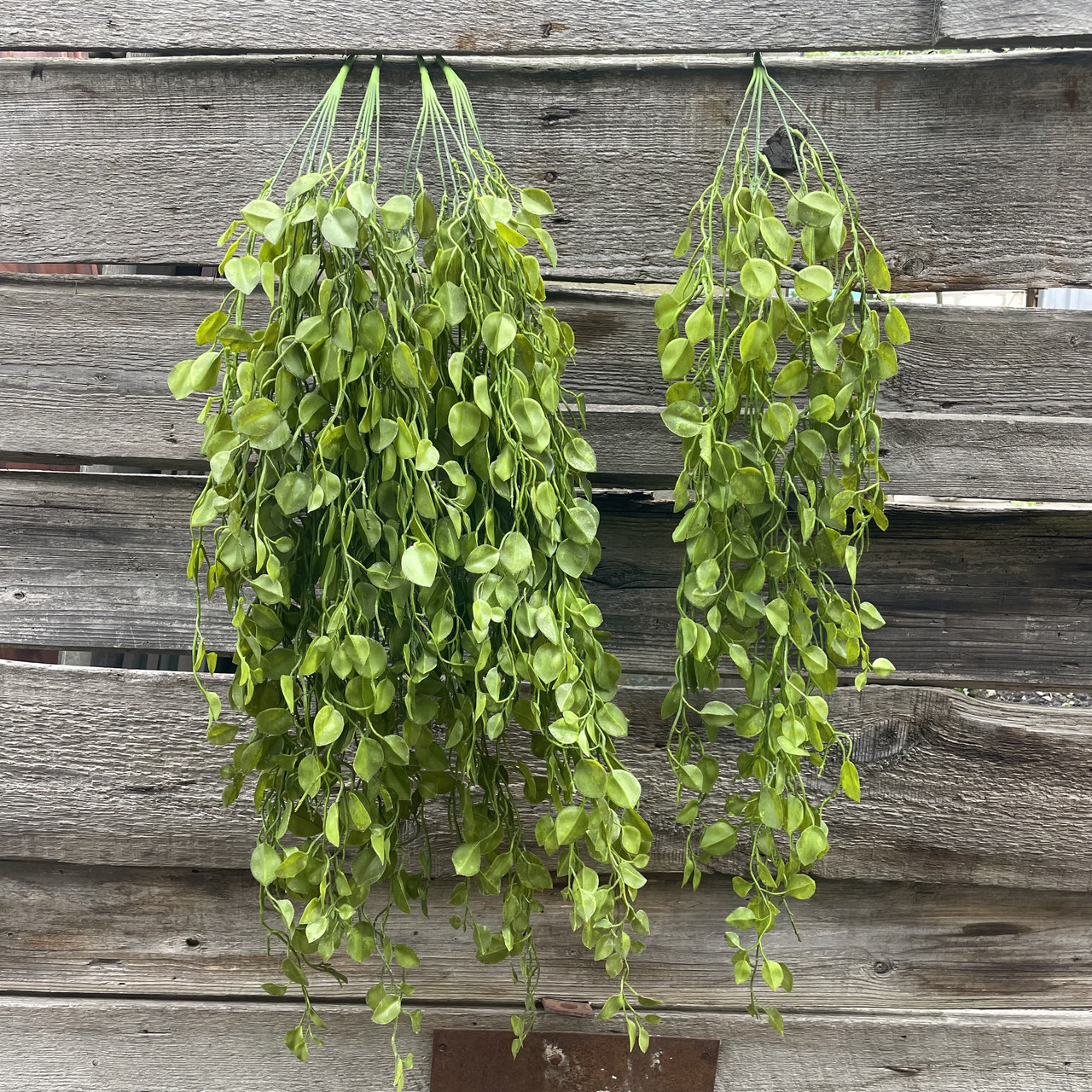 Штучна гілка верби рускусу зеленого 87 см, фото 1