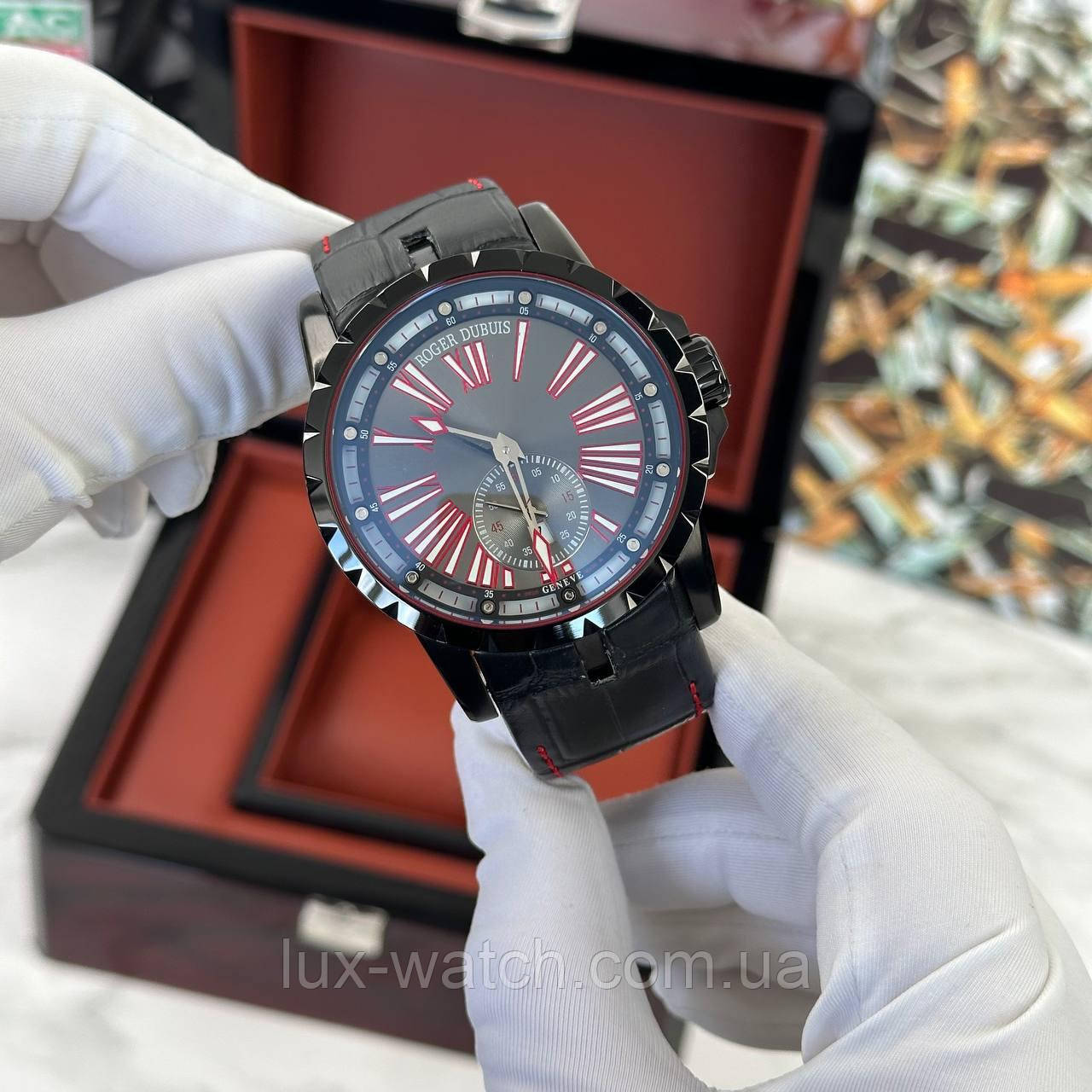 Модний годинник Roger Dubuis Excalibur