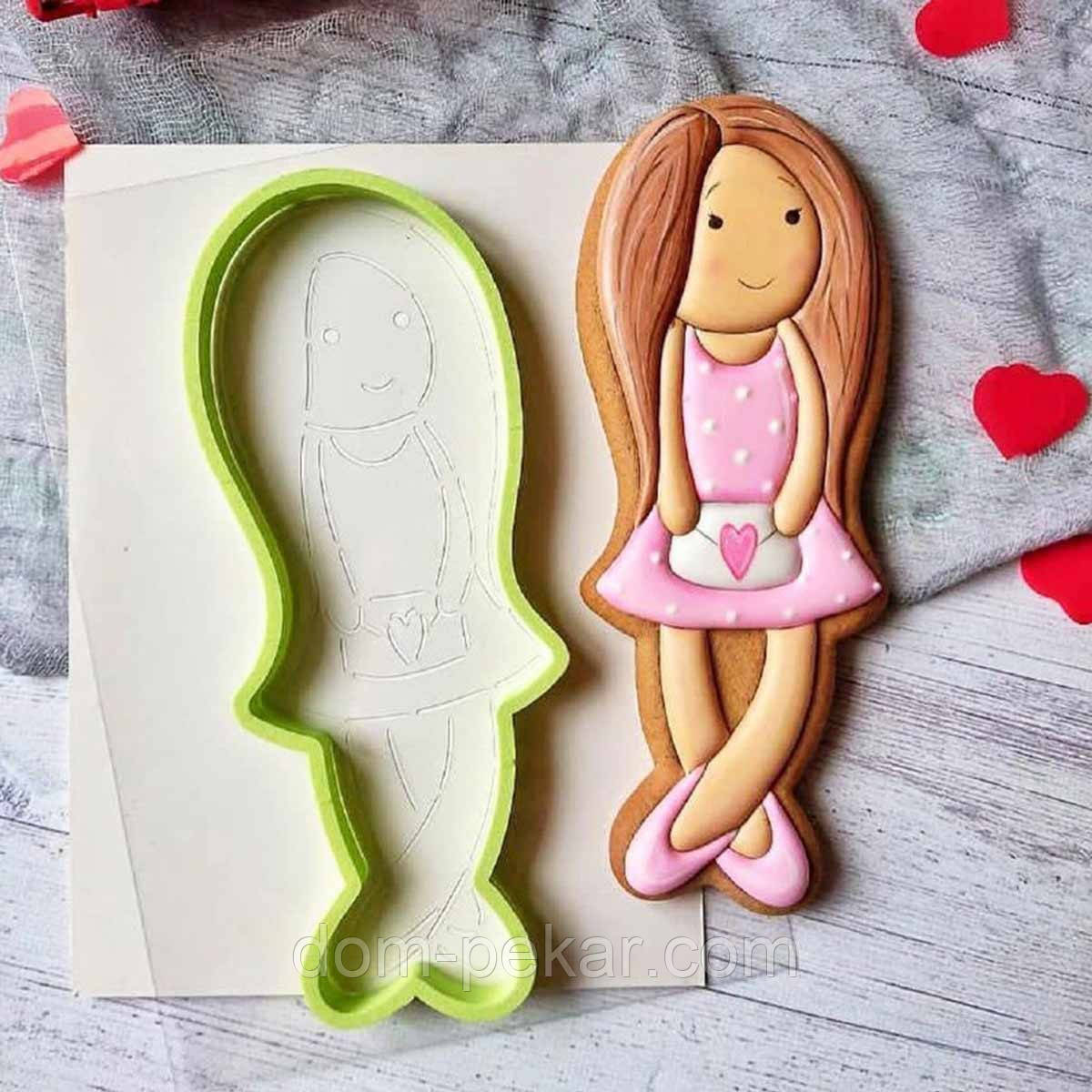 Тільда дівчинка вирубка з трафаретом 18*6,7 см (TR-2)