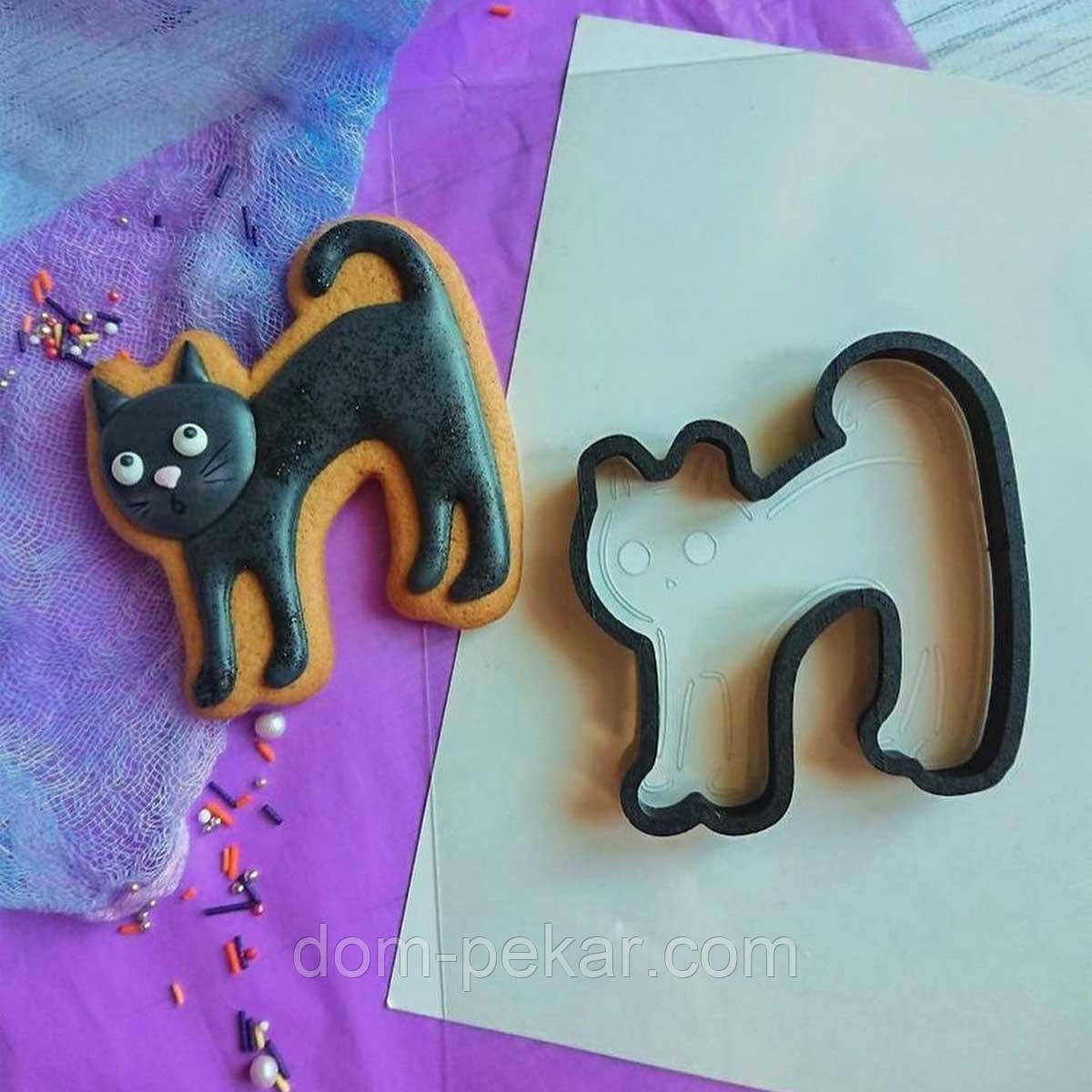 Чорний кіт вирубка з трафаретом 8*7,5 см (TR-2)