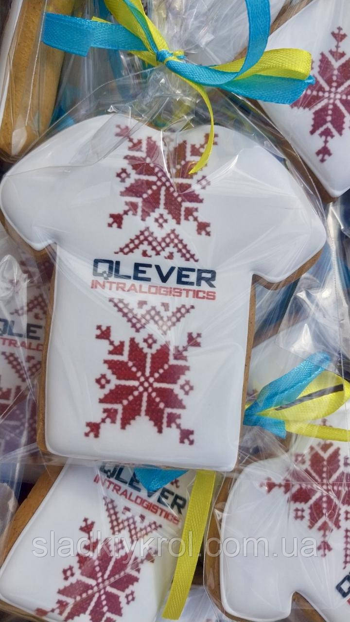 Пряник Вишиванка з логотипом QLEVER , корпоративні пряники, корпоративні замовлення