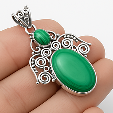 Малахіт кулони та підвіски