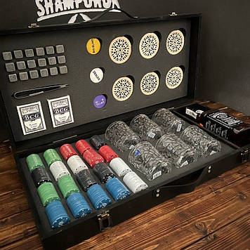 Покерний набір + 6 склянок XL у дерев’яному кейсі