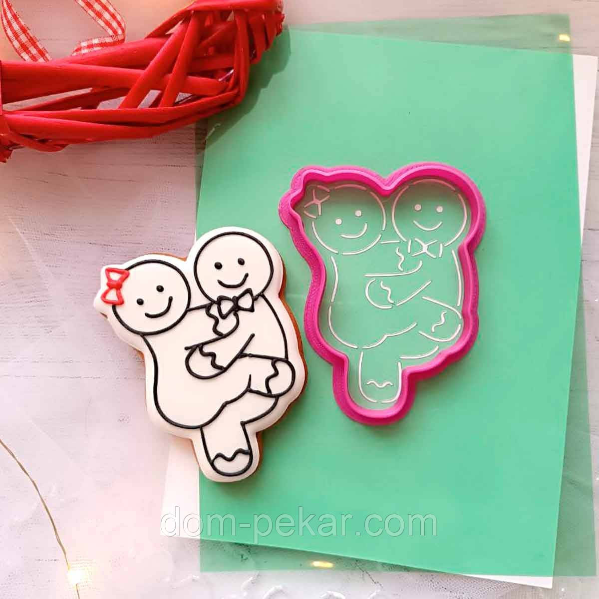 Прянична Камасутра 5 вирубка з трафаретом 8,5*6,5 см (TR-2)